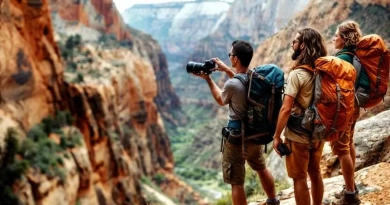 vecteezy_ai-generated-group-of-hikers-with-camera-overlooks-the_41734703