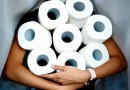 vecteezy_people-are-stocking-up-toilet-paper-for-home-quarantine-from_11783031