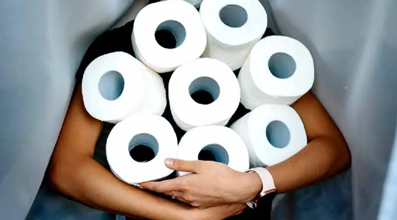 vecteezy_people-are-stocking-up-toilet-paper-for-home-quarantine-from_11783031