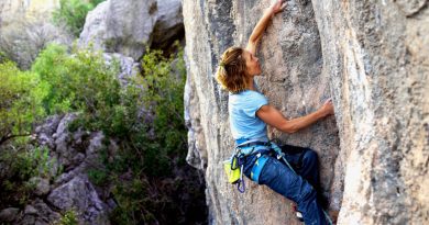 What to wear while climbing